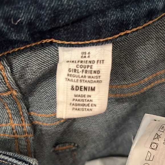 H&M Girlfriend Fit Denim Jeans - Picture 4 of 5
